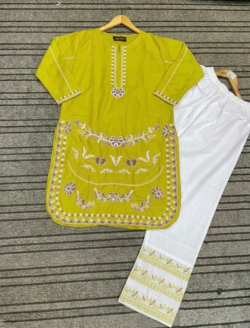 2 Pcs Women's Stitched Cotton Embroidered Co-Ord Set